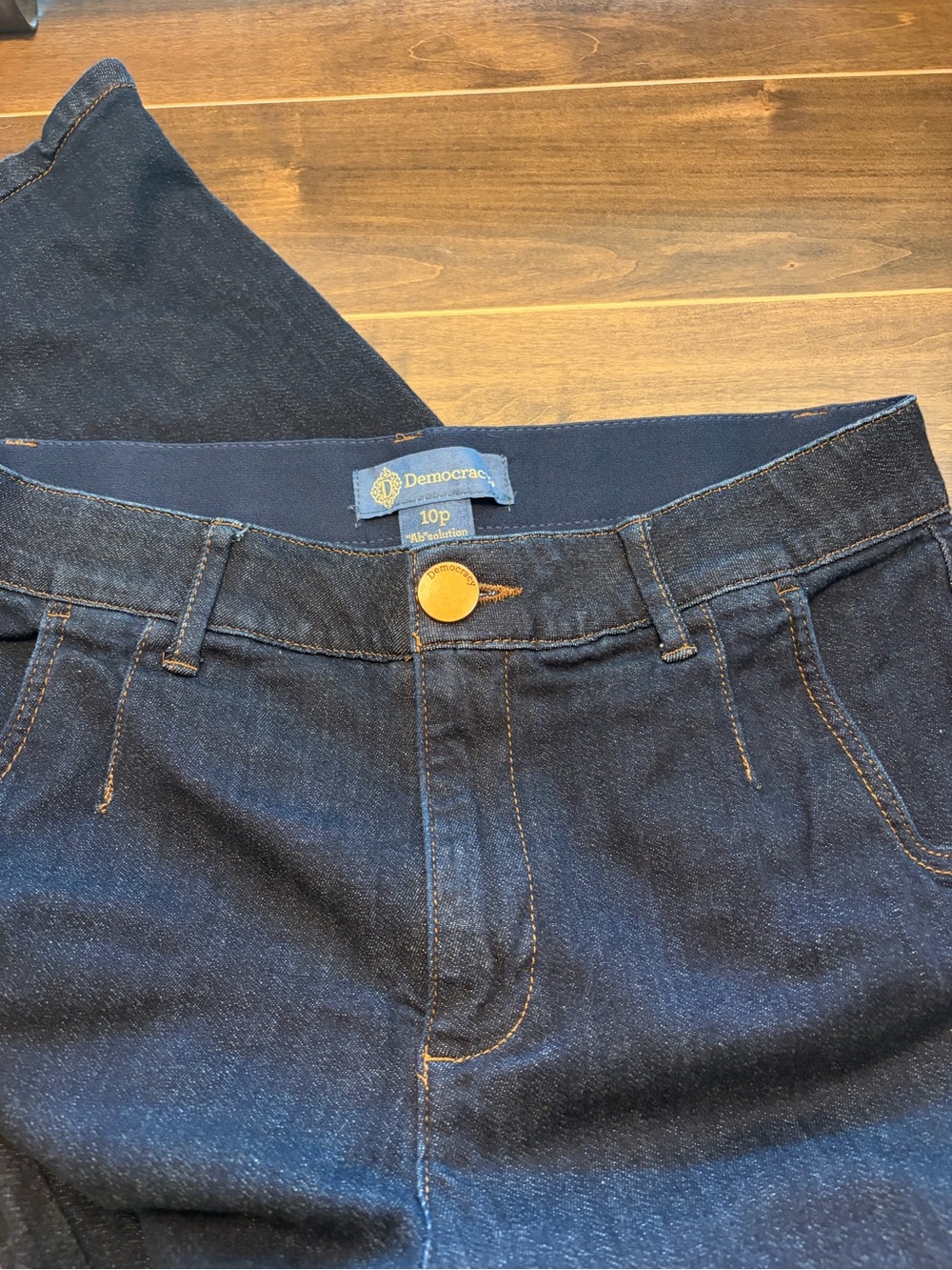 Democracy Ab solution Dark wide leg jeans.